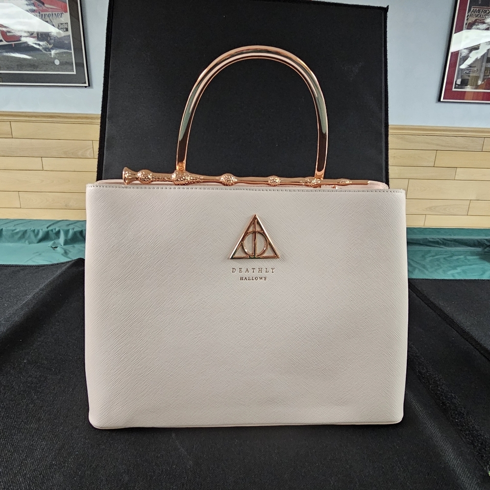 Boxlunch Exclusive Deathly Hallows Purse Boxlunch Harry Potty